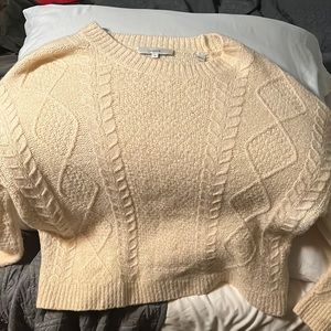 Medium vince camuto sweater